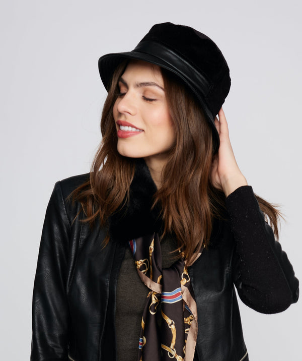 Kari - Corduroy Bucket Hat