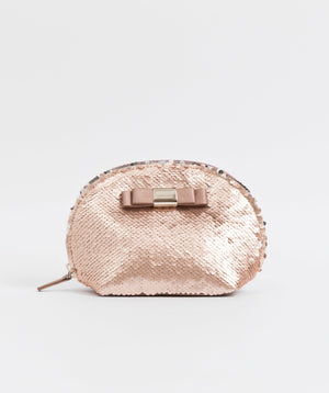 Rose gold sequin clutch bag, designed to sparkle with every move. Featuring a sleek shimmering finish, Iit is perfect for evening events and special occasions. 