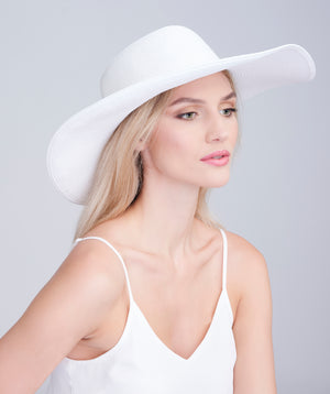 White Wide Brim Floppy Hat with Faux Leather Belt